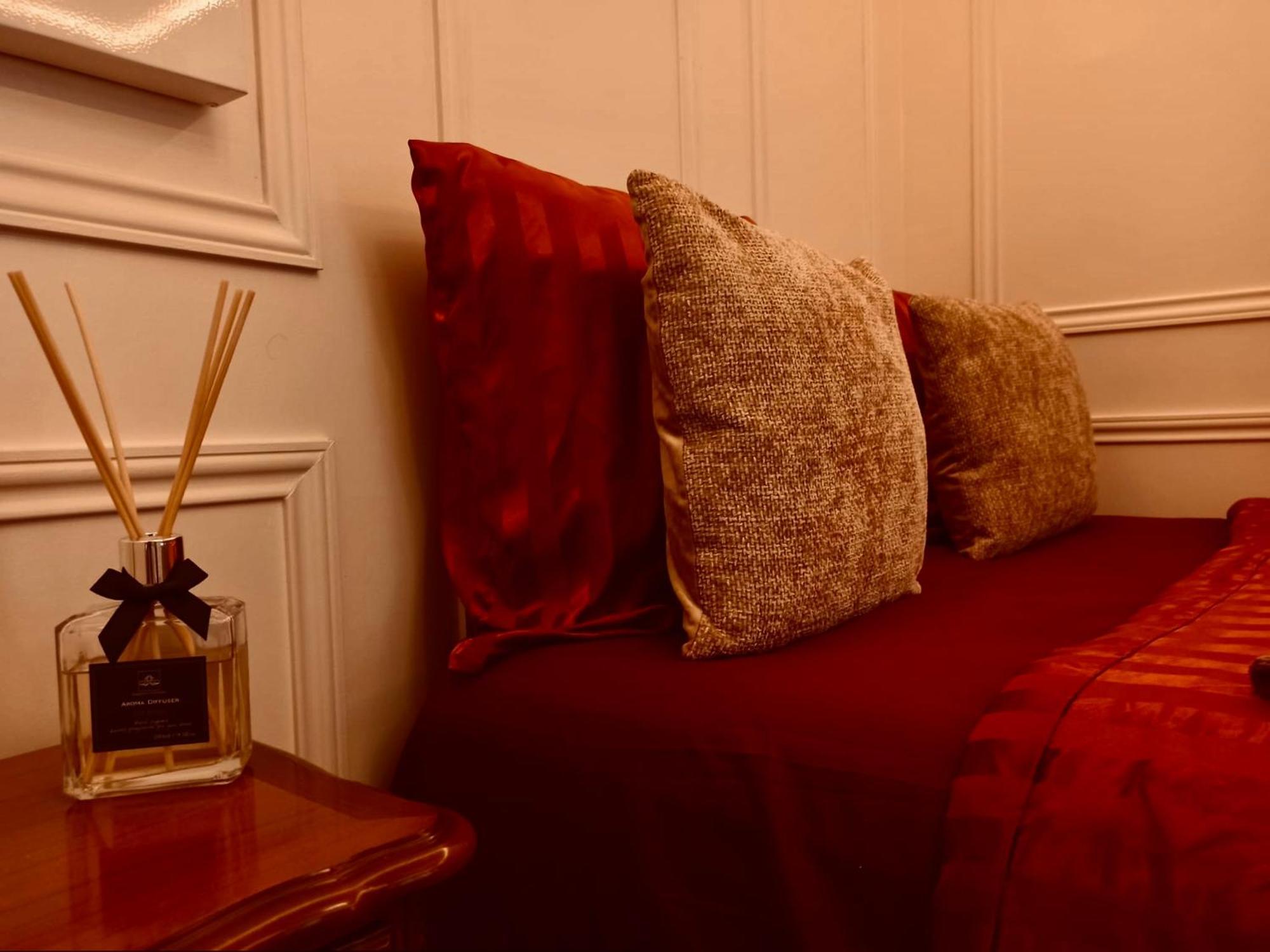 Appartement Elegant Avec Baignoire Parijs
